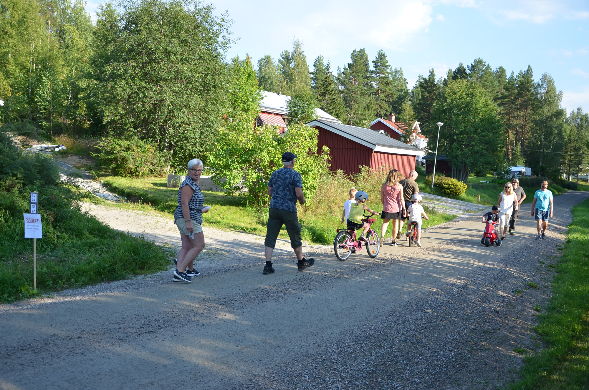 Röste.nu – Röstebilder – Gåbingo i Röste 2020 – 19 augusti