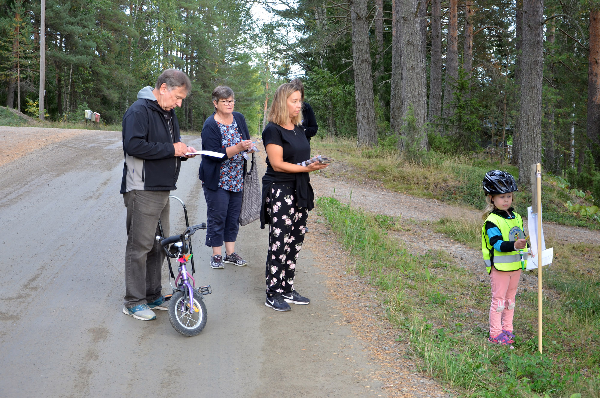 Röste.nu – Röstebilder – Gåbingo i Röste 2020 – 26 augusti