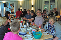 Röste.nu – Röstebilder – Grill- och familjefest med Pelle med Två på Dönjegården 2012