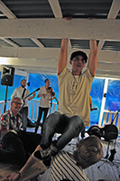 Röste.nu – Röstebilder – Grill- och familjefest med Pelle med Två på Dönjegården 2012