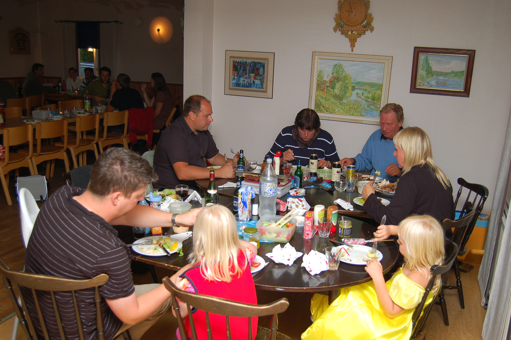 Röste.nu – Röstebilder – Grill- och familjefest på Dönjegården 2008