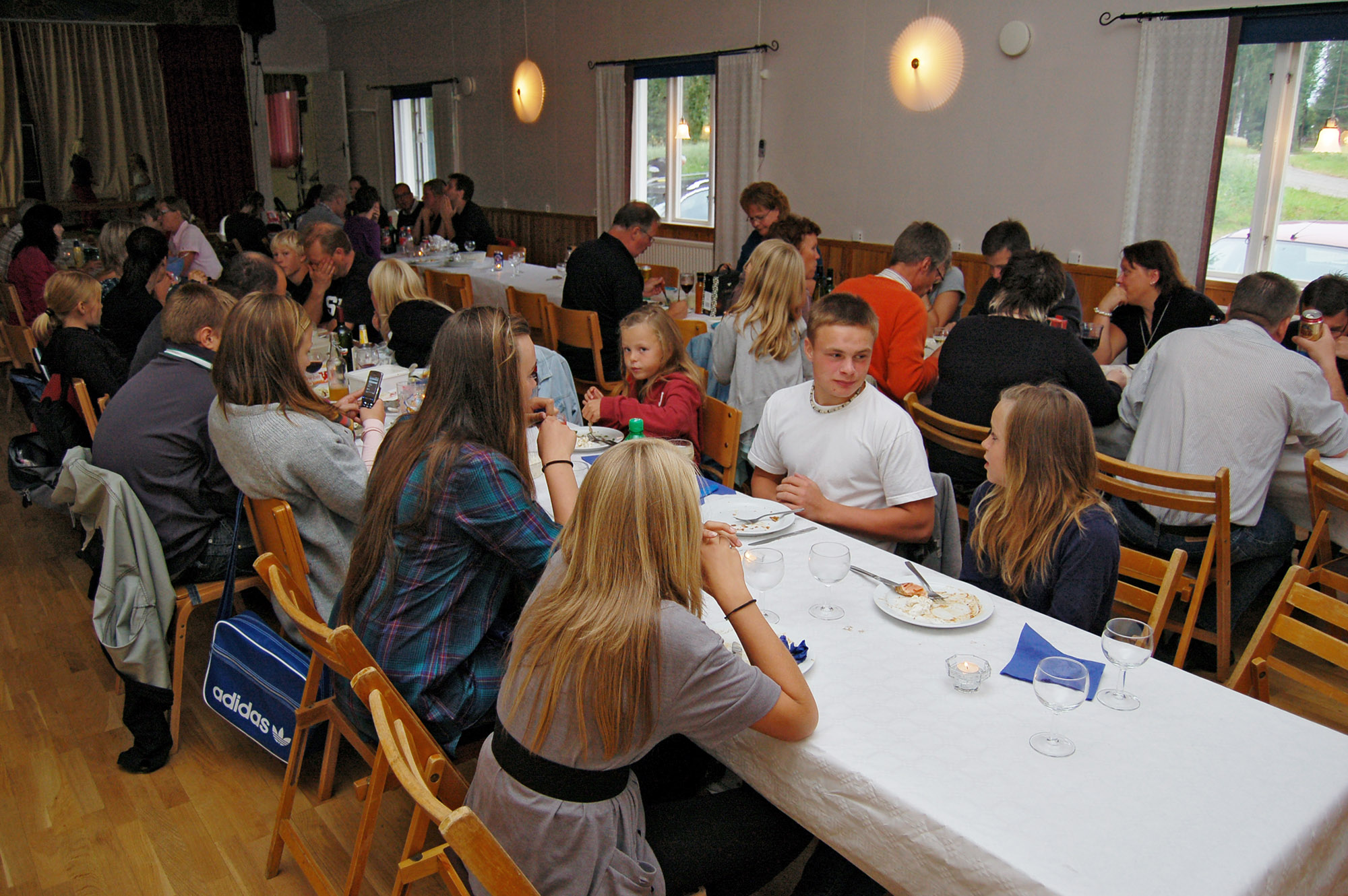 Röste.nu – Röstebilder – Grill- och familjefest på Dönjegården 2009