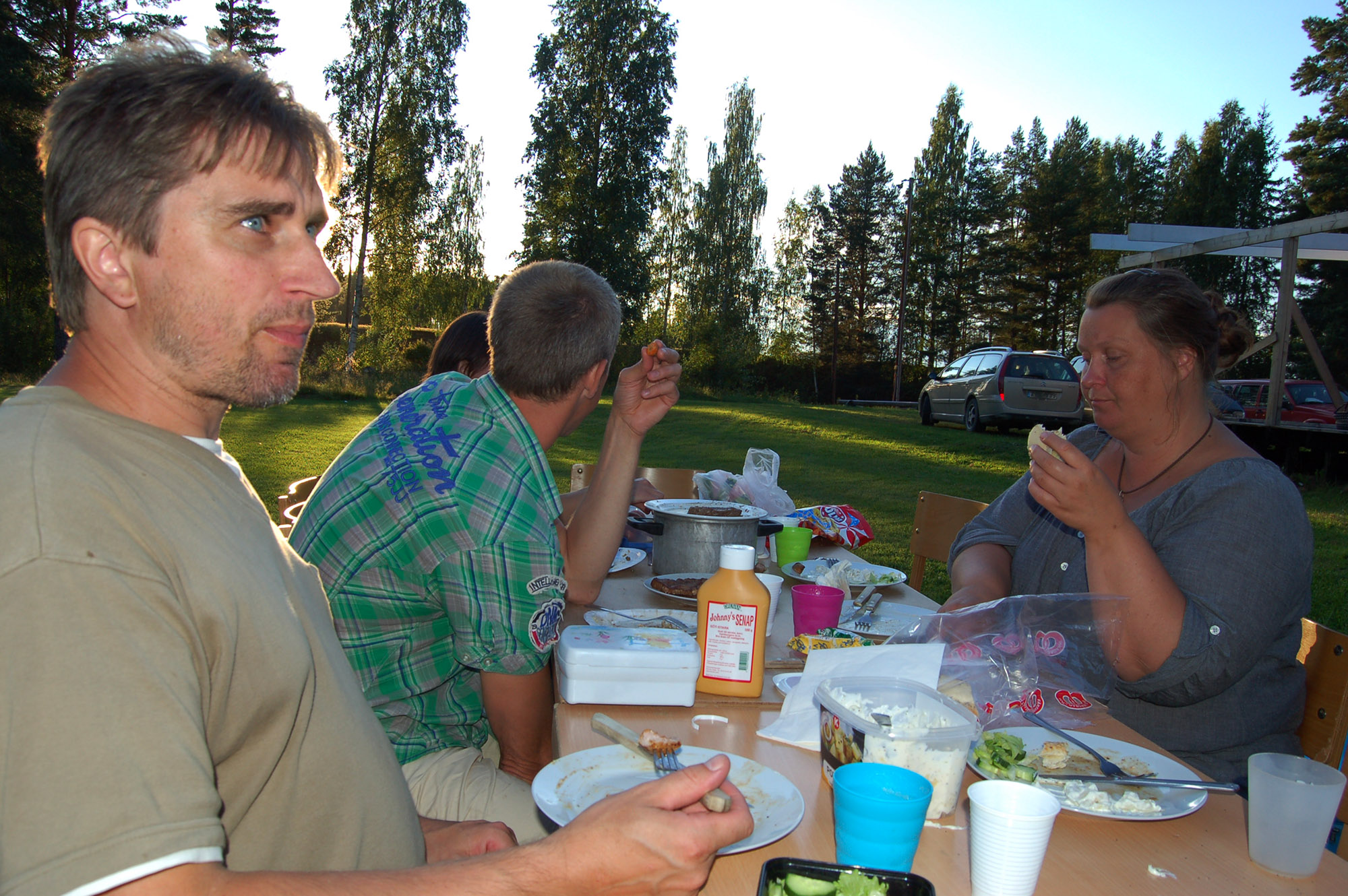 Röste.nu – Röstebilder – Grill- och familjefest på Dönjegården 2011