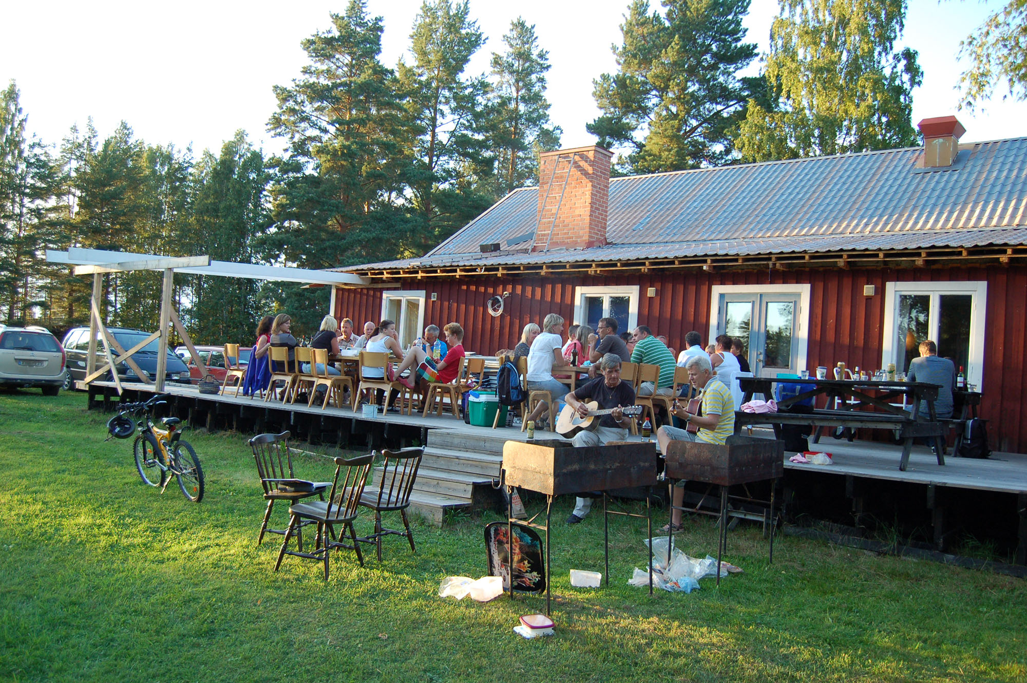 Röste.nu – Röstebilder – Grill- och familjefest på Dönjegården 2011