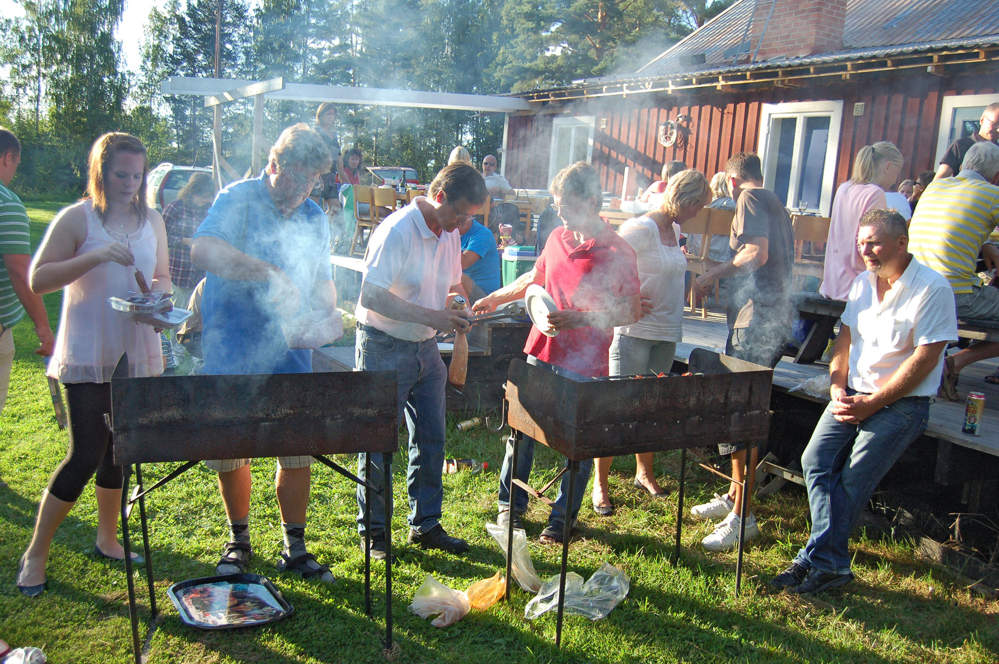 Röste.nu – Röstebilder – Grill- och familjefest på Dönjegården 2011