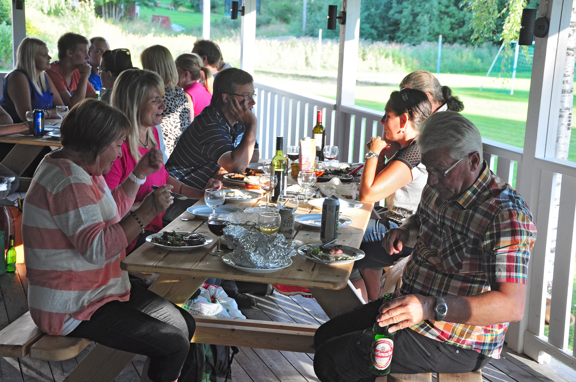 Röste.nu – Röstebilder – Grill- och familjefest på Dönjegården 2013