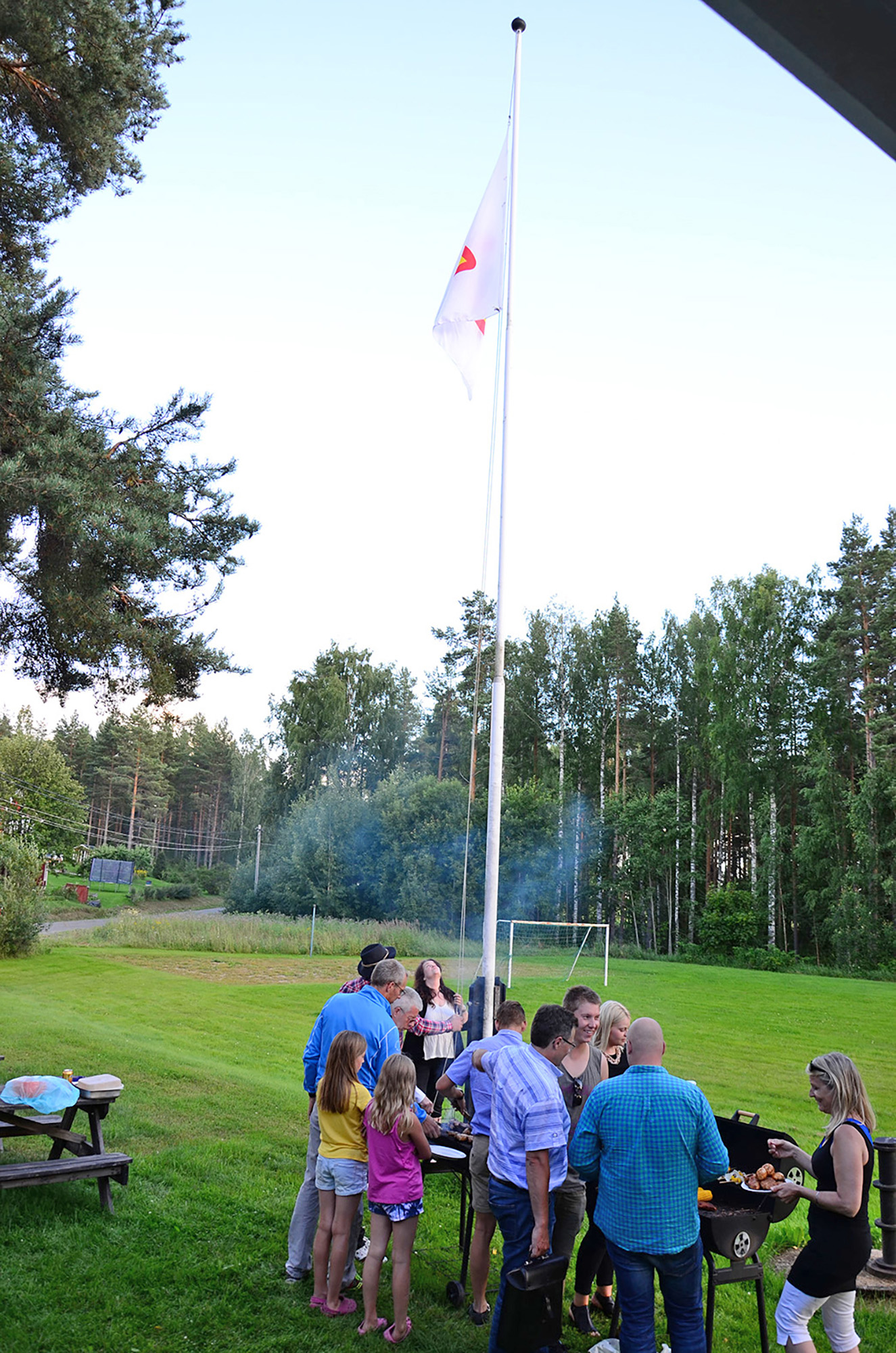 Röste.nu – Röstebilder – Grill- och familjefest på Dönjegården 2015