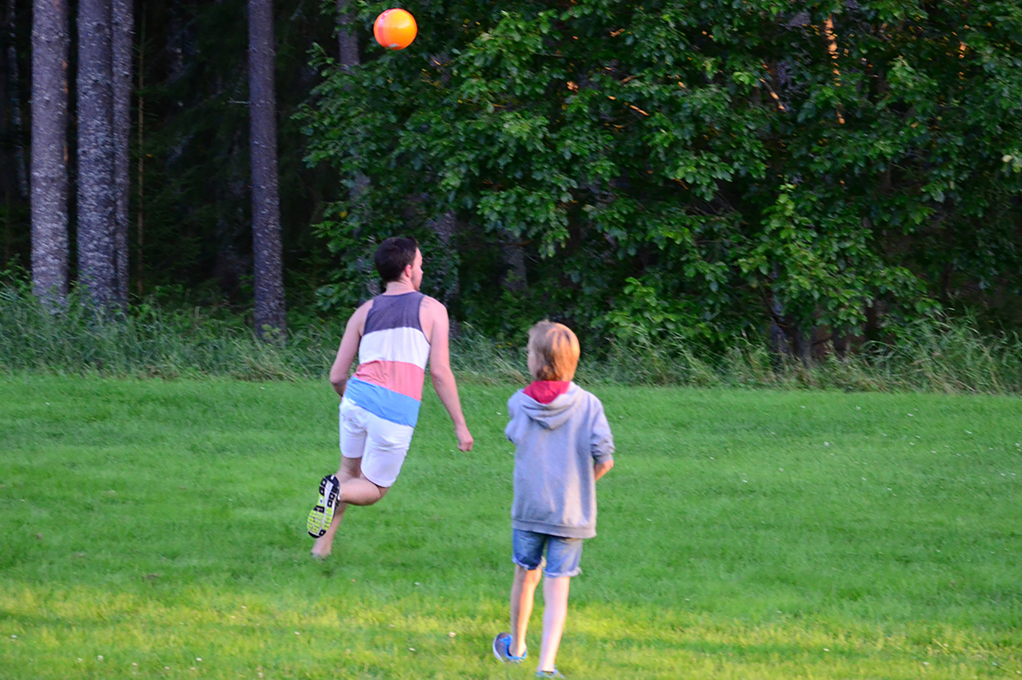 Röste.nu – Röstebilder – Grill- och familjefest på Dönjegården 2015