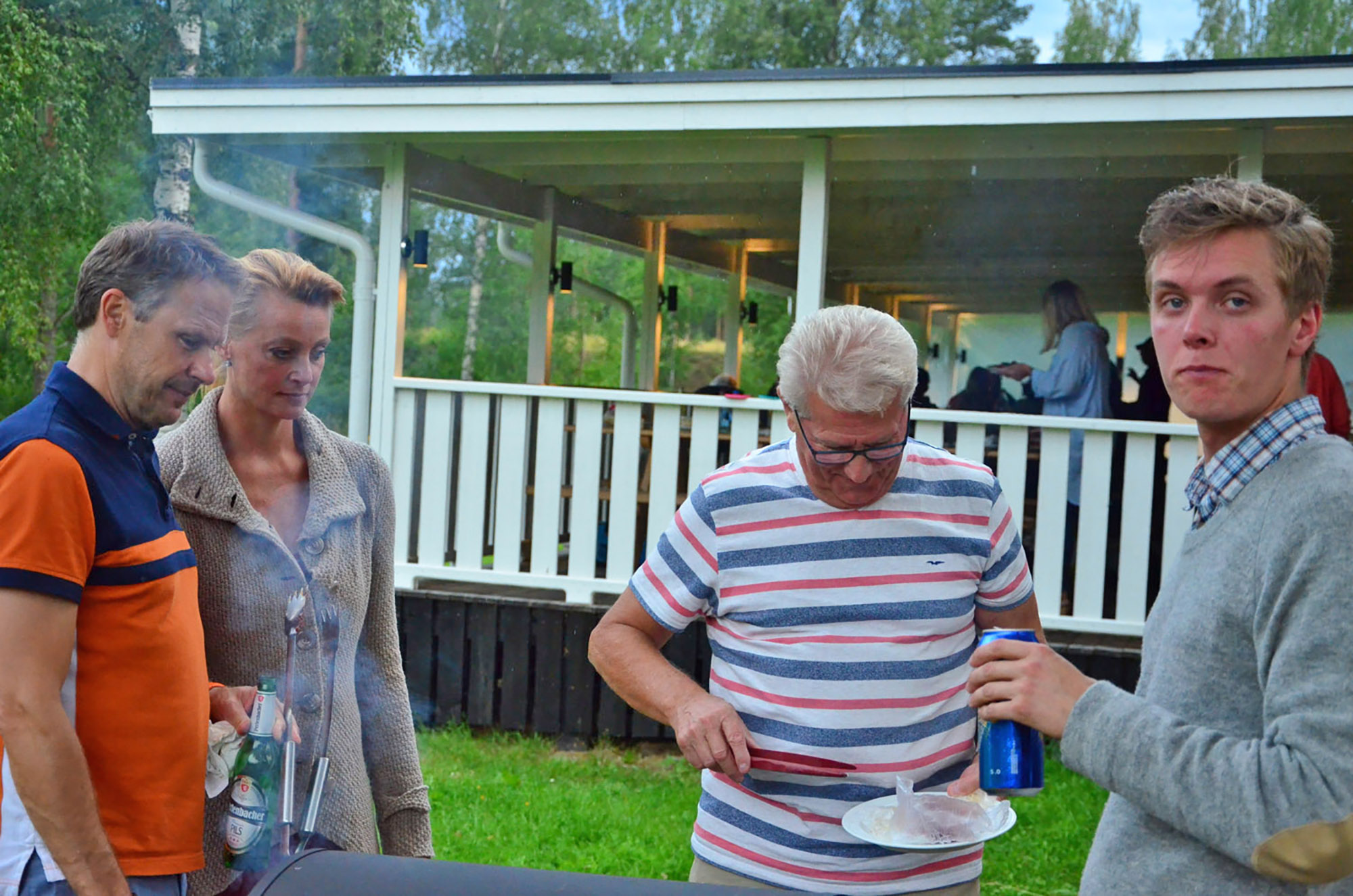 Röste.nu – Röstebilder – Grill- och familjefest på Dönjegården 2016