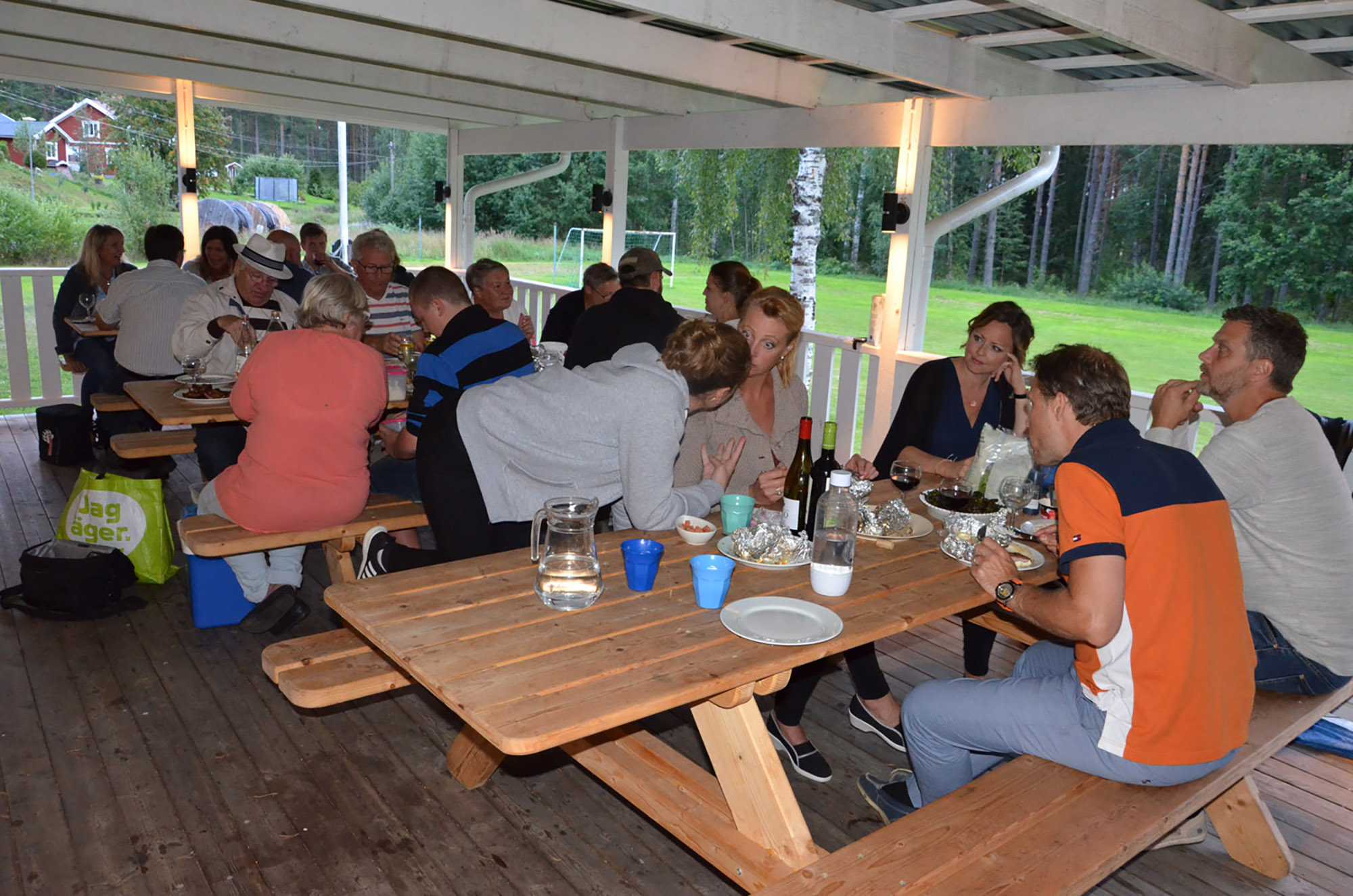 Röste.nu – Röstebilder – Grill- och familjefest på Dönjegården 2016