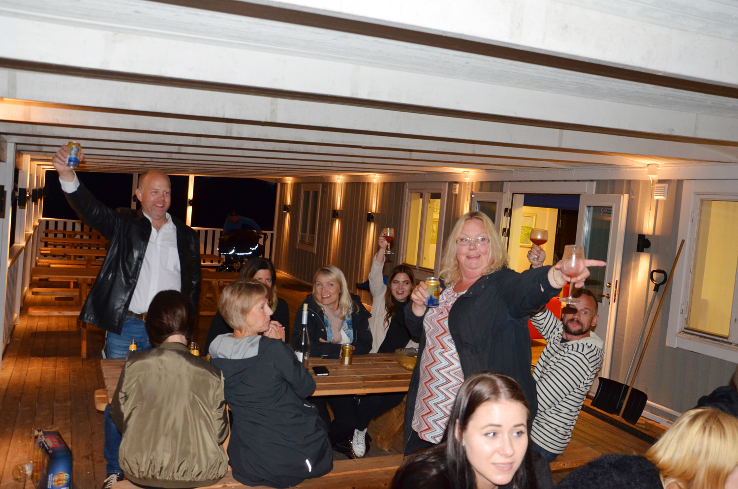 Röste.nu – Röstebilder – Grill- och familjefest på Dönjegården 2017