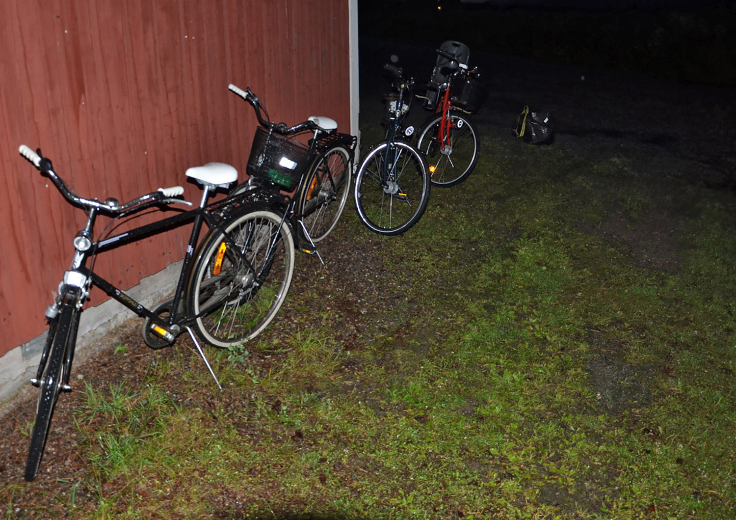 Röste.nu – Röstebilder – Grill- och familjefest på Dönjegården 2017