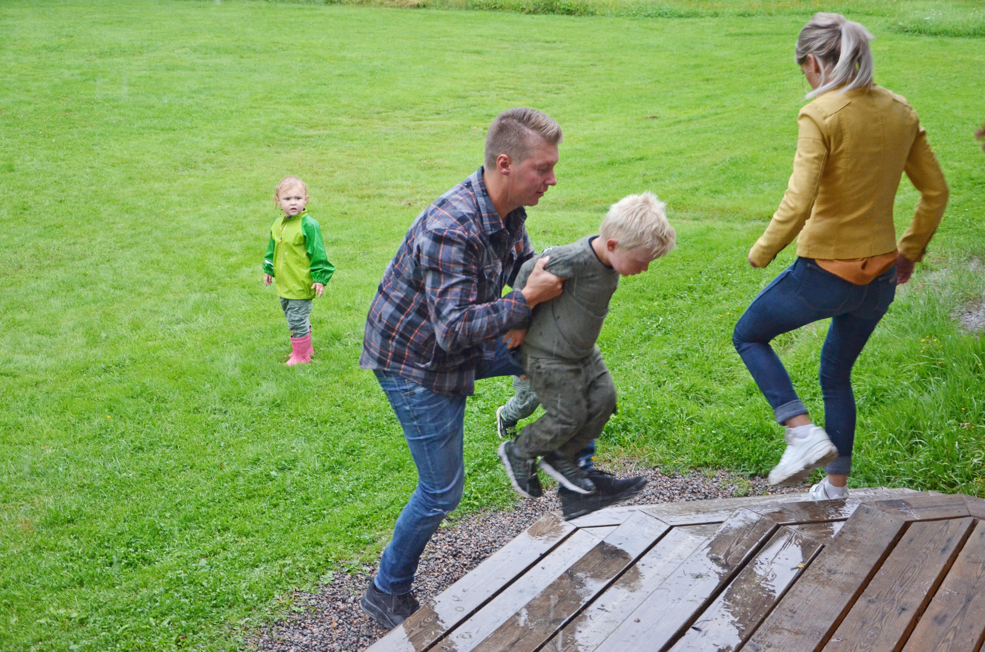 Röste.nu – Röstebilder – Grill- och familjefest på Dönjegården 2019