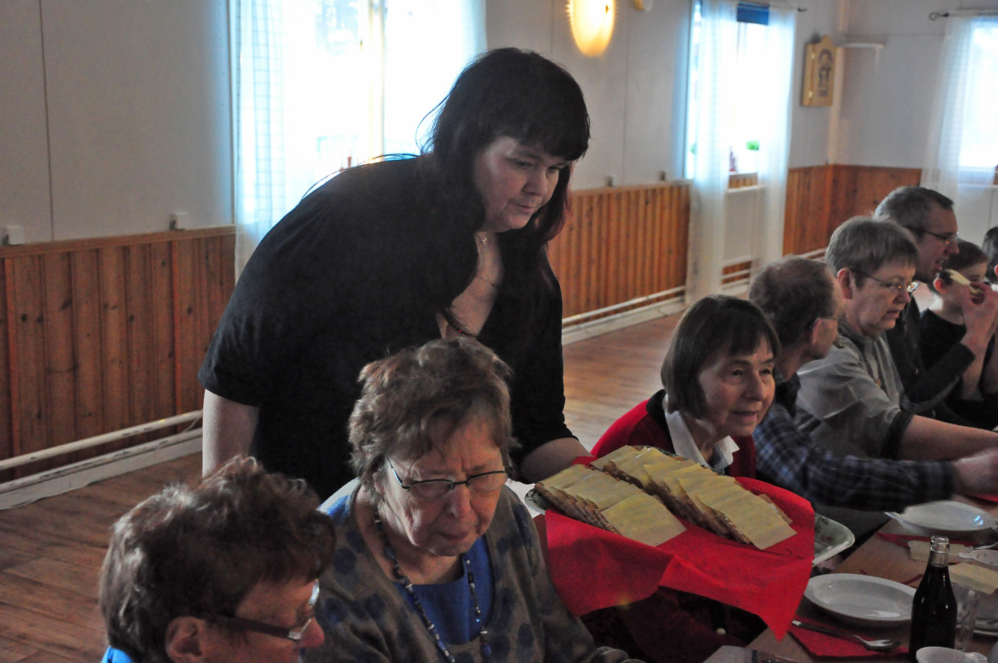 Röste.nu – Röstebilder – Grötfest med lucia i Dönjegården 2013