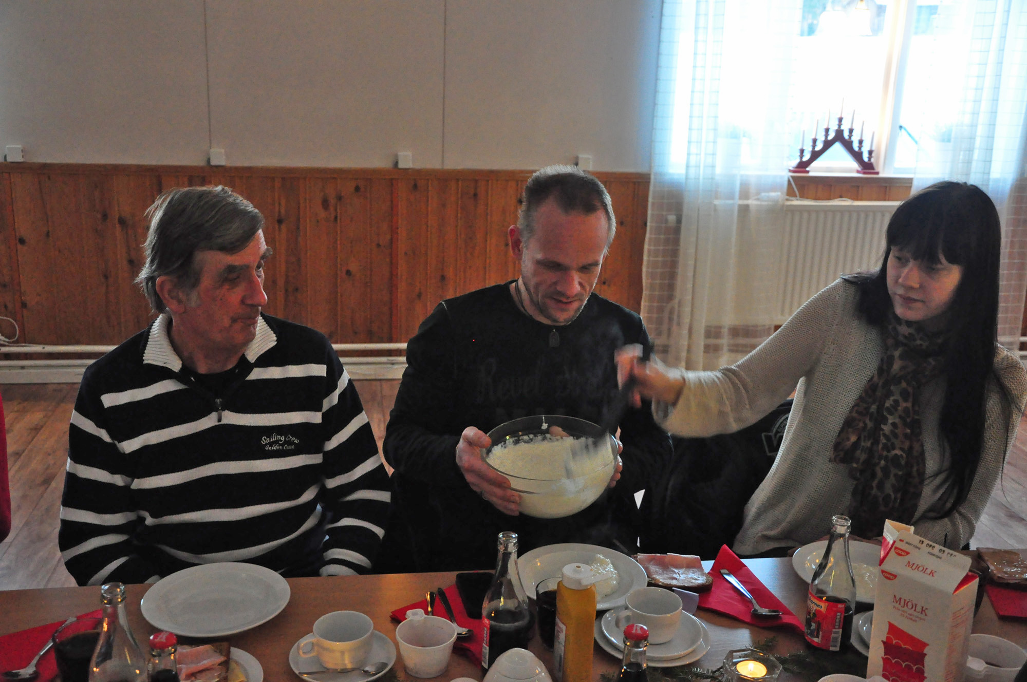 Röste.nu – Röstebilder – Grötfest med lucia i Dönjegården 2013