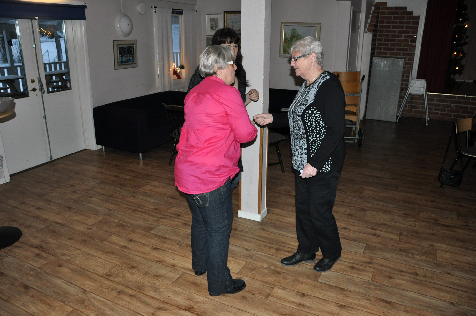 Röste.nu – Röstebilder – Grötfest med lucia i Dönjegården 2013