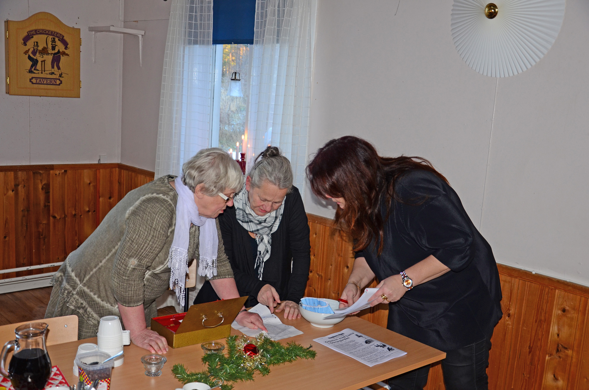 Röste.nu – Röstebilder – Grötfest med Lucia i Dönjegården 2014