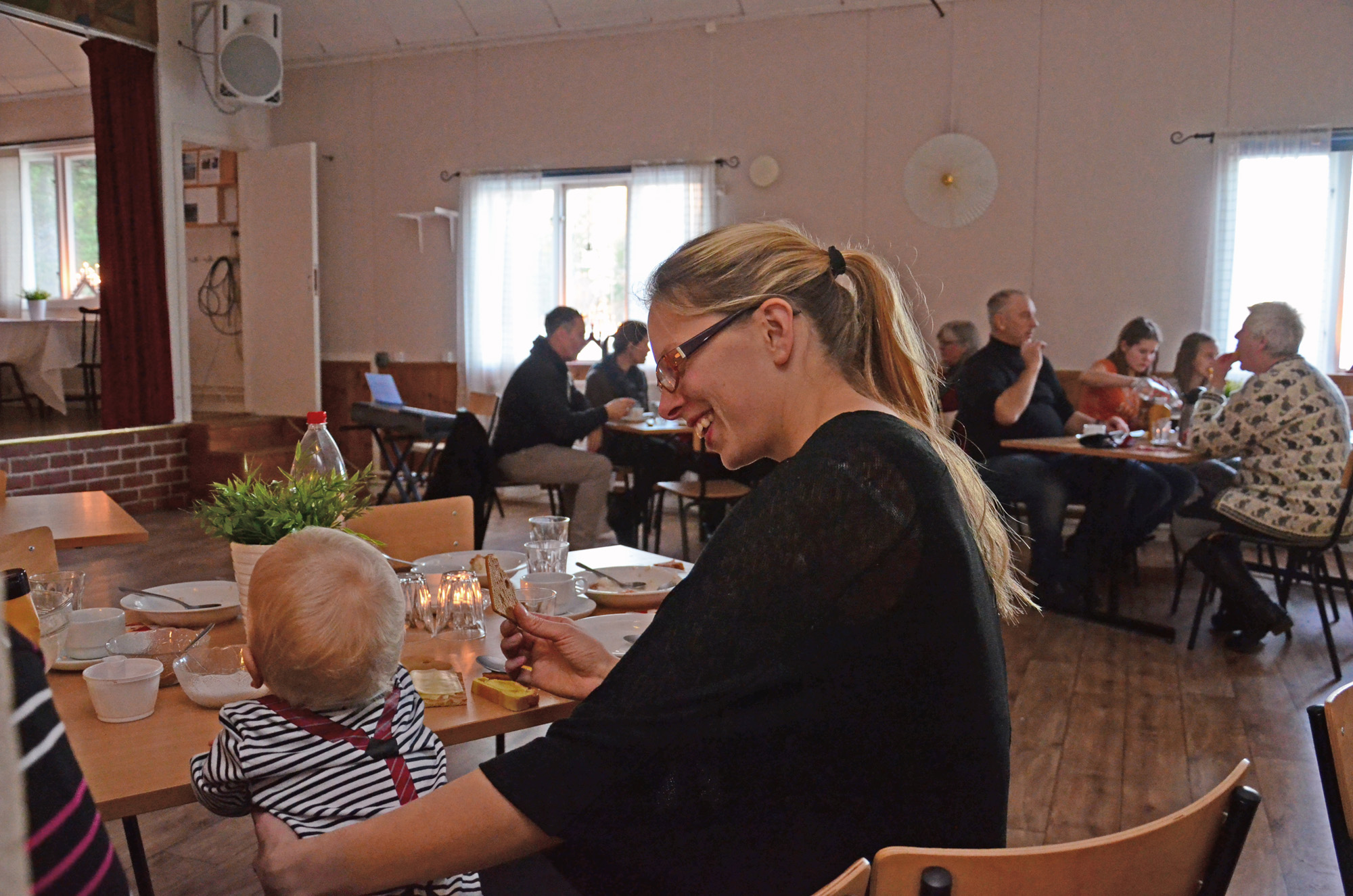 Röste.nu – Röstebilder – Grötfest med Lucia i Dönjegården 2014