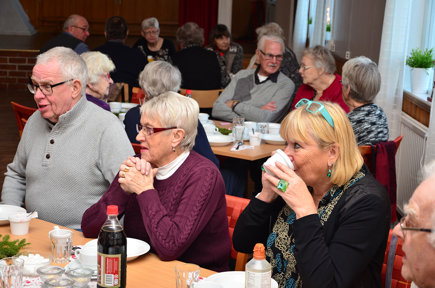 Röste.nu – Röstebilder – Grötfest med lucia i Dönjegården 2016