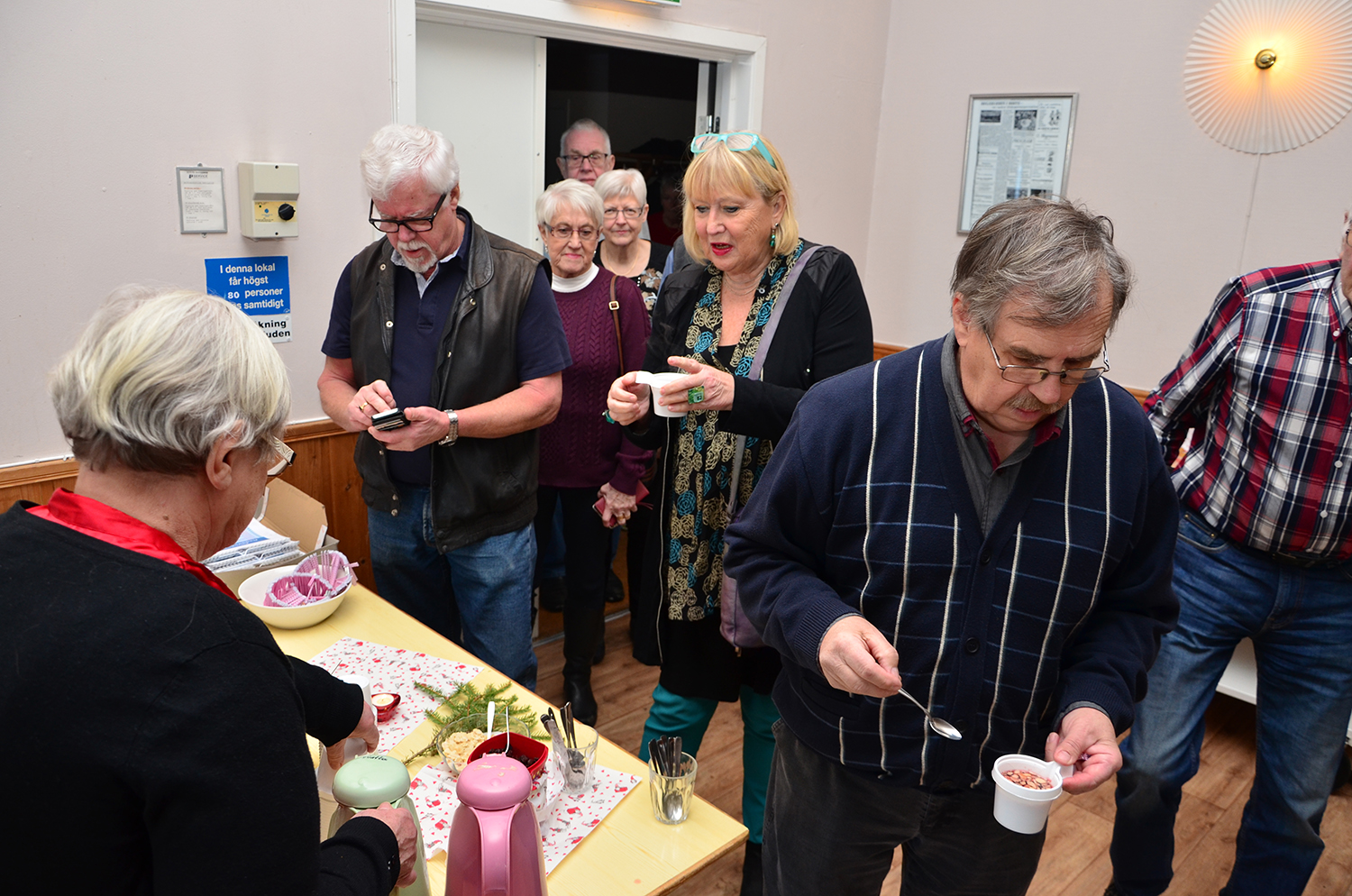 Röste.nu – Röstebilder – Grötfest med lucia i Dönjegården 2016