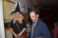 Röste.nu – Röstebilder – Halloweendisco och spökvandring vid Dönjegården 2022