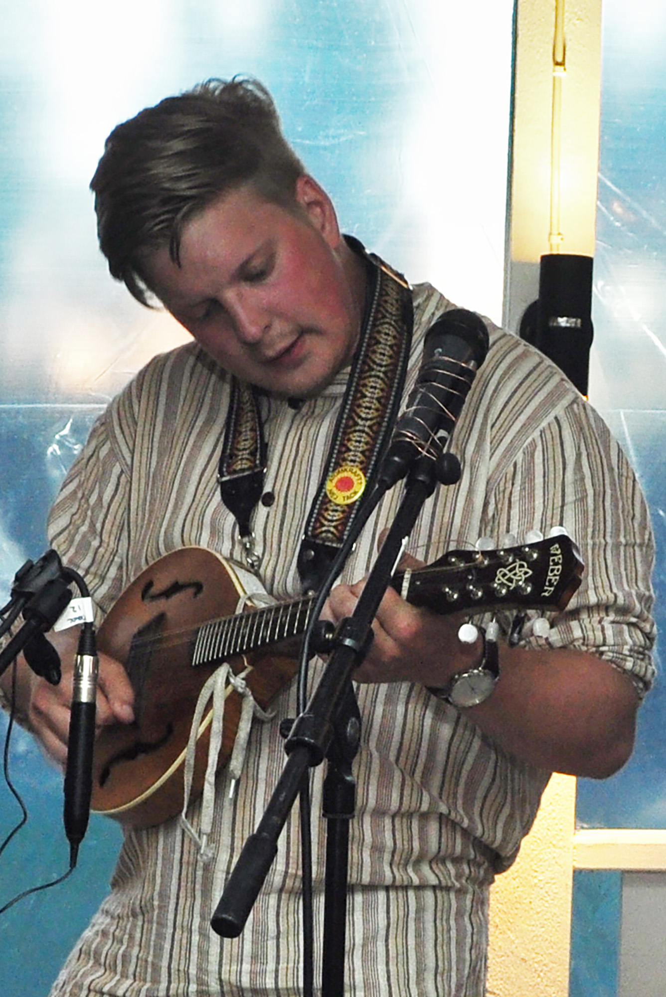 Röste.nu – Röstebilder – Konsert med Pelle Med Två (å nå’n till) på Dönjegården 2013