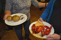 Röste.nu – Röstebilder – Kräftor och surströmming i Dönjegården 2026