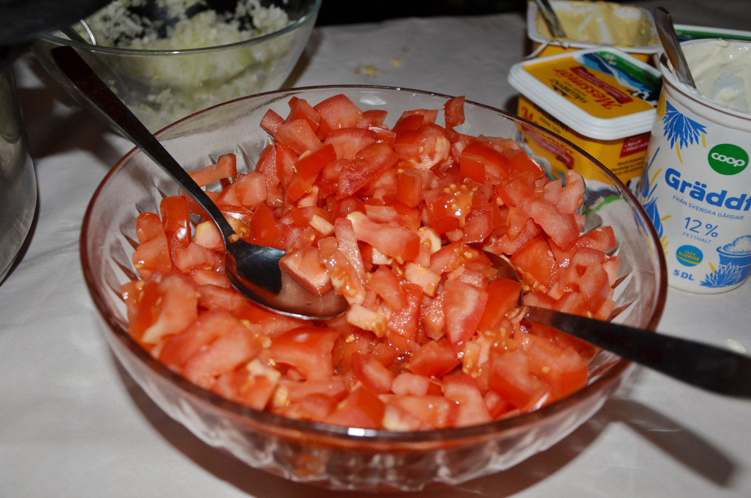 Röste.nu – Röstebilder – Kräft- och surströmmingsfest i Dönjegården 2017