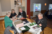 Röste.nu – Röstebilder – Kulturdag i Dönjegården med kolbullar, gamla bilder och honung 2024