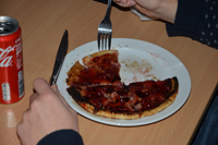 Röste.nu – Röstebilder – Kulturdag i Dönjegården med kolbullar, gamla bilder och honung 2024