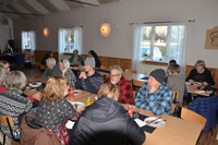 Röste.nu – Röstebilder – Kulturdag i Dönjegården med kolbullar, gamla bilder och honung 2024