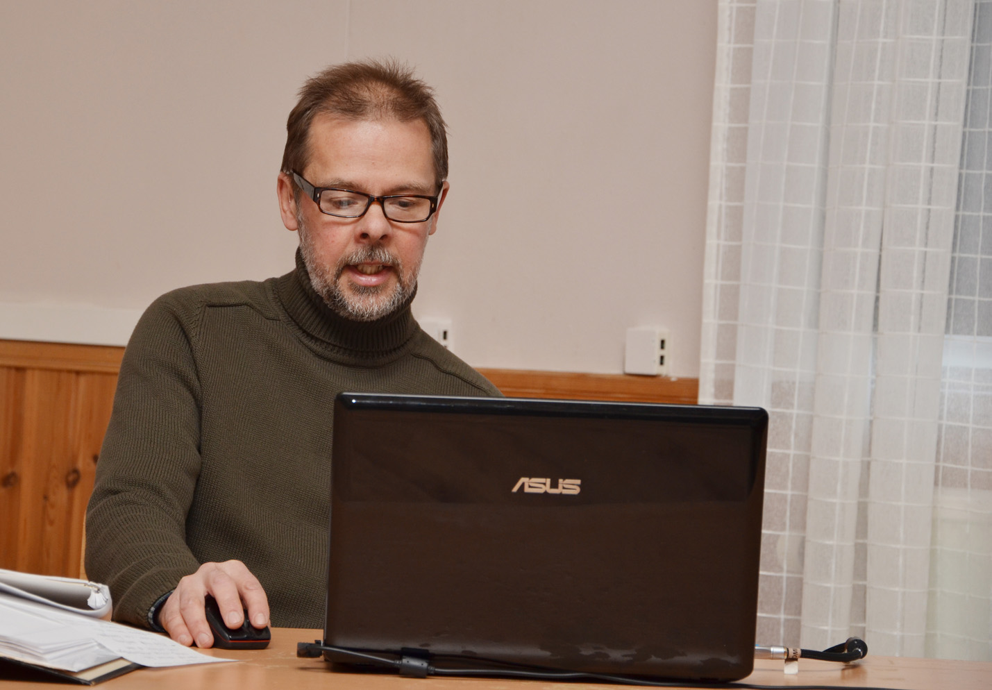 Röste.nu – Röstebilder – Kulturdag i Dönjegården med föreläsning om Röstemord och kolbullespremiär 2017