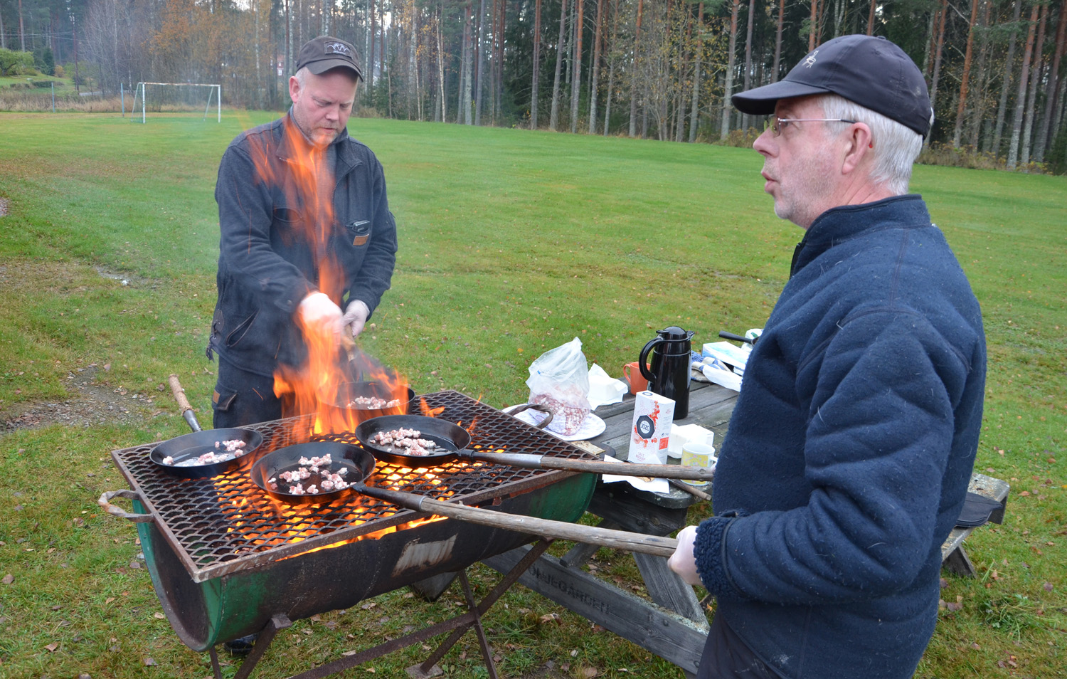 Röste.nu – Röstebilder – Kulturdag i Dönjegården med föreläsning om Röstemord och kolbullspremiär 2017