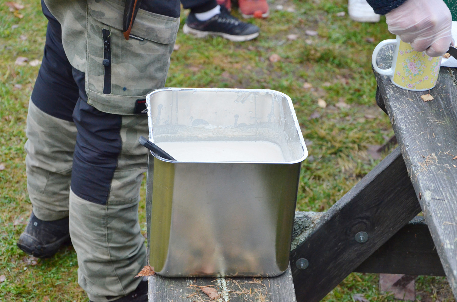 Röste.nu – Röstebilder – Kulturdag i Dönjegården med föreläsning om Röstemord och kolbullespremiär 2017