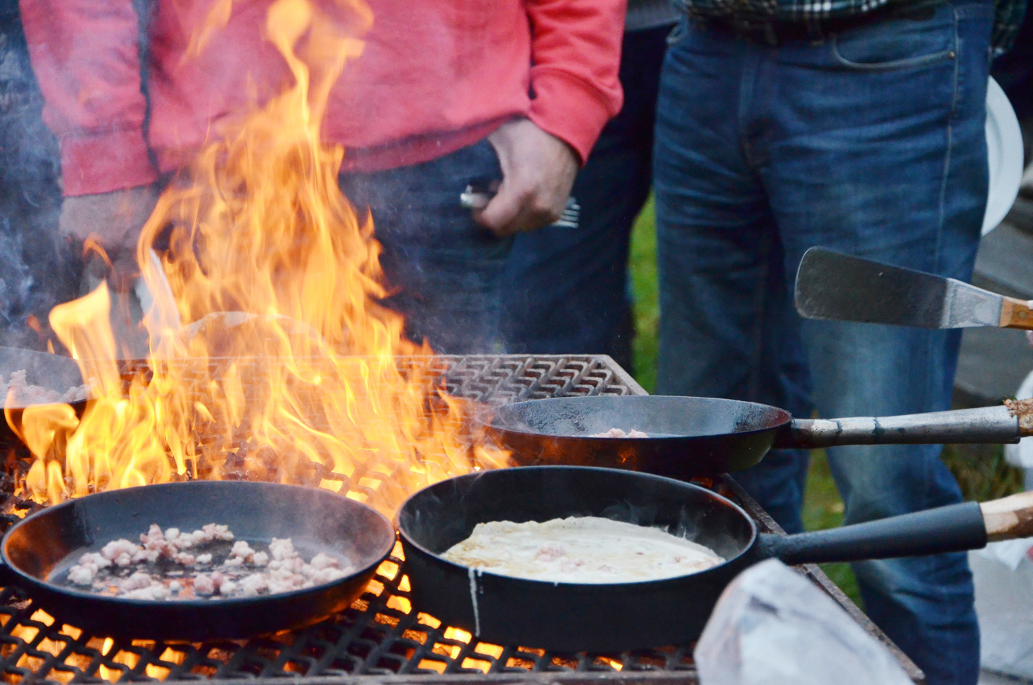 Röste.nu – Röstebilder – Kulturdag i Dönjegården med föreläsning om Röstemord och kolbullespremiär 2017