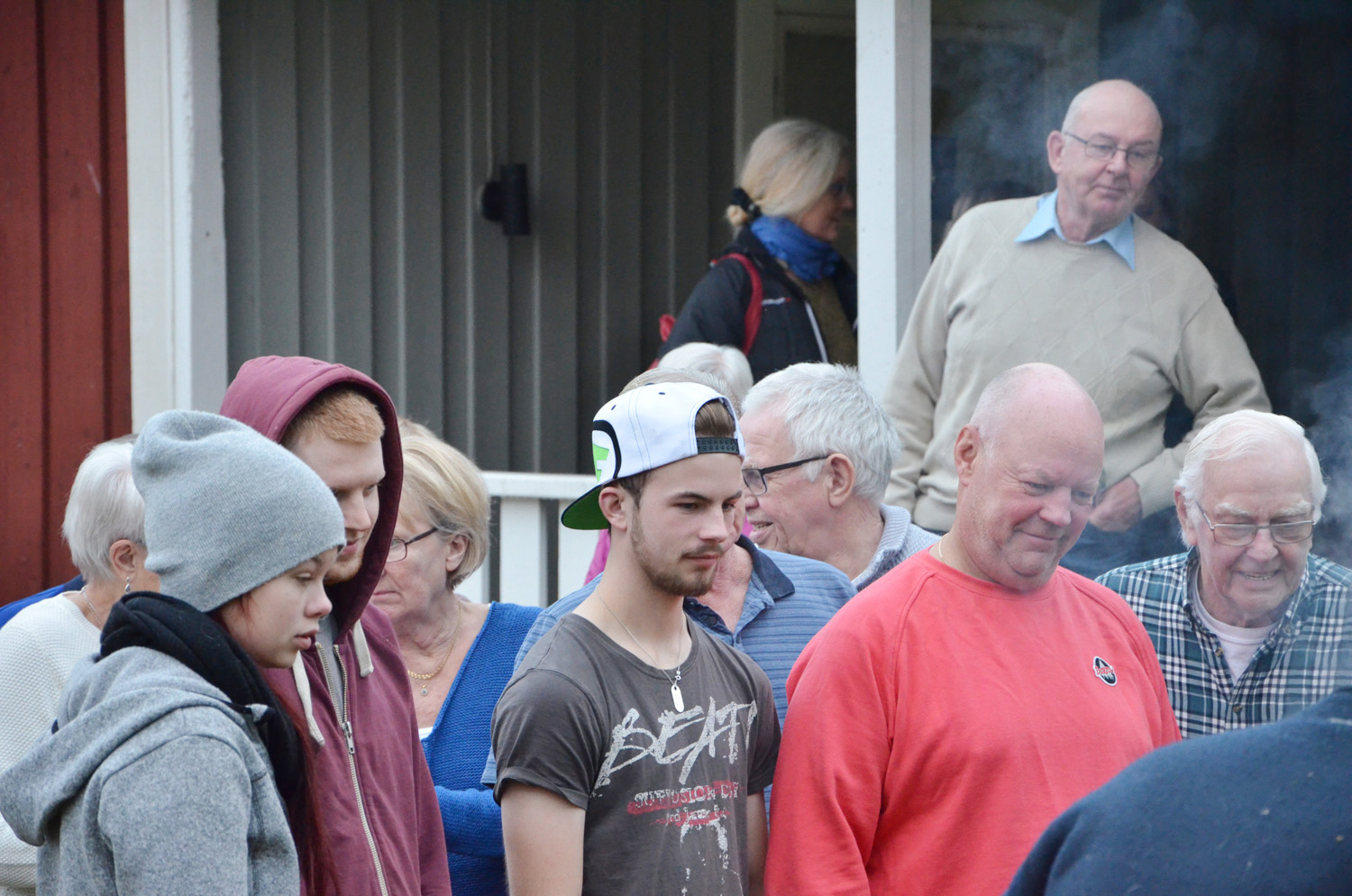 Röste.nu – Röstebilder – Kulturdag i Dönjegården med föreläsning om Röstemord och kolbullespremiär 2017