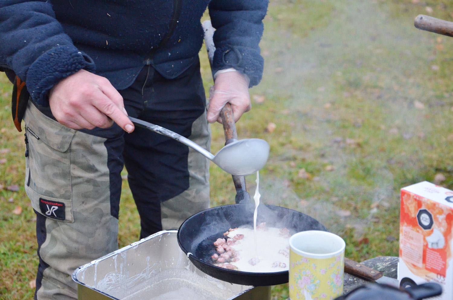 Röste.nu – Röstebilder – Kulturdag i Dönjegården med föreläsning om Röstemord och kolbullespremiär 2017