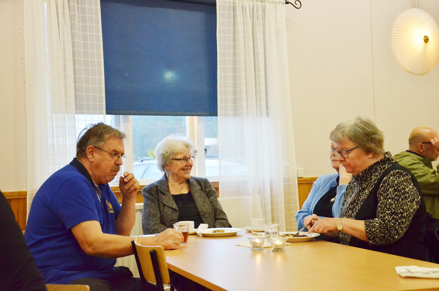 Röste.nu – Röstebilder – Kulturdag i Dönjegården med föreläsning om Röstemord och kolbullespremiär 2017