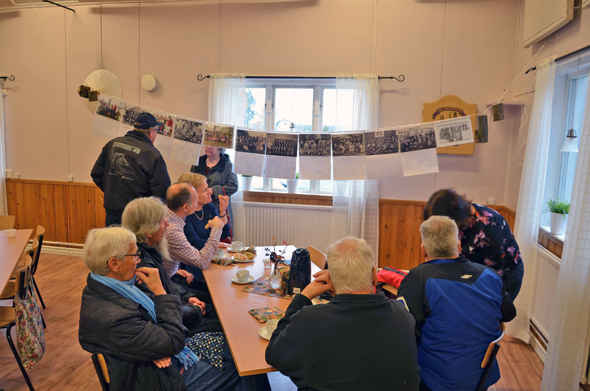 Röste.nu – Röstebilder – Kulturdag i Dönjegården med Bollnäs Veteranmopedklubb och föreläsning av Arja Rohlin 2019