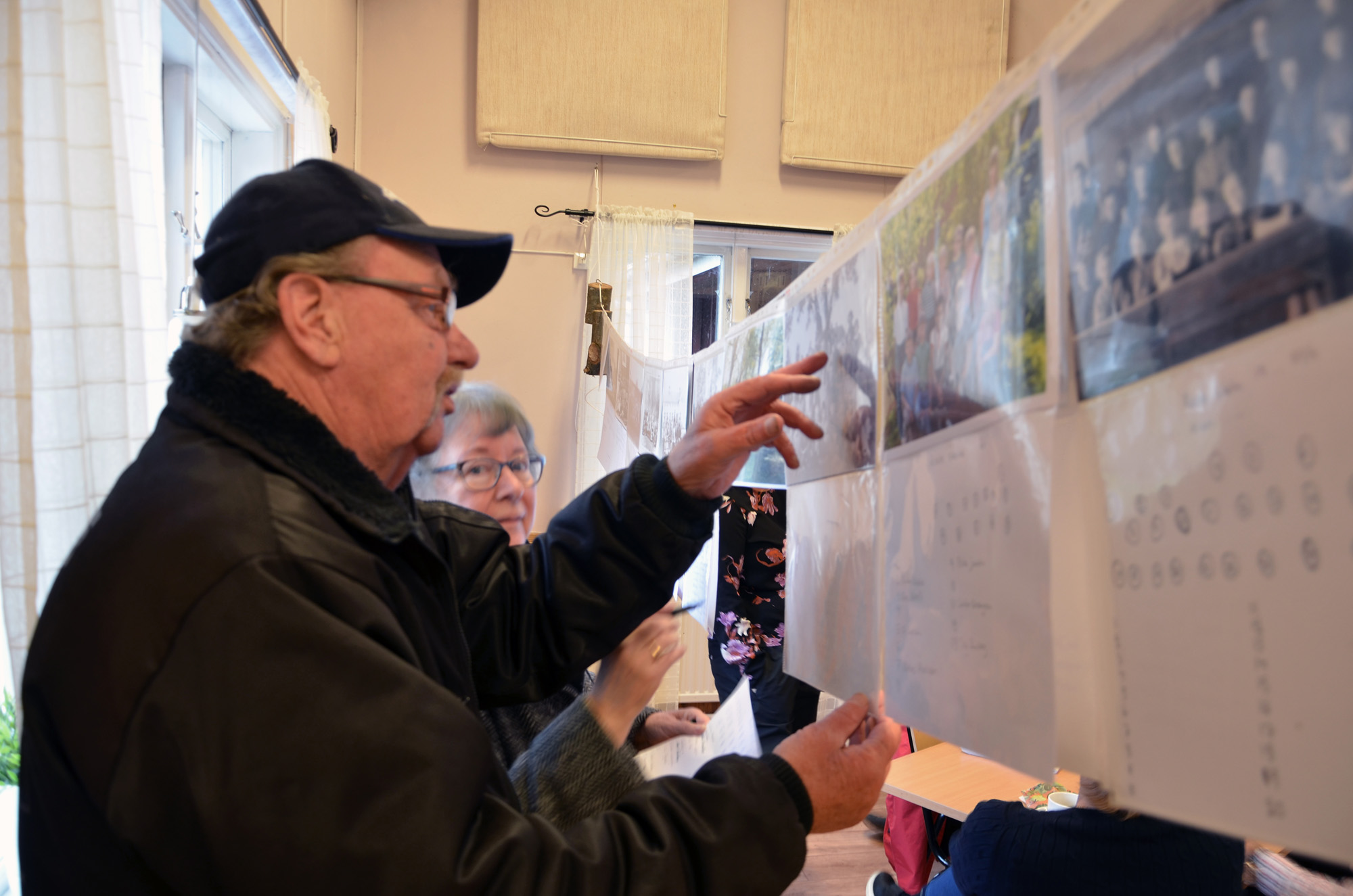 Röste.nu – Röstebilder – Kulturdag i Dönjegården med Bollnäs Veteranmopedklubb och föreläsning av Arja Rohlin 2019
