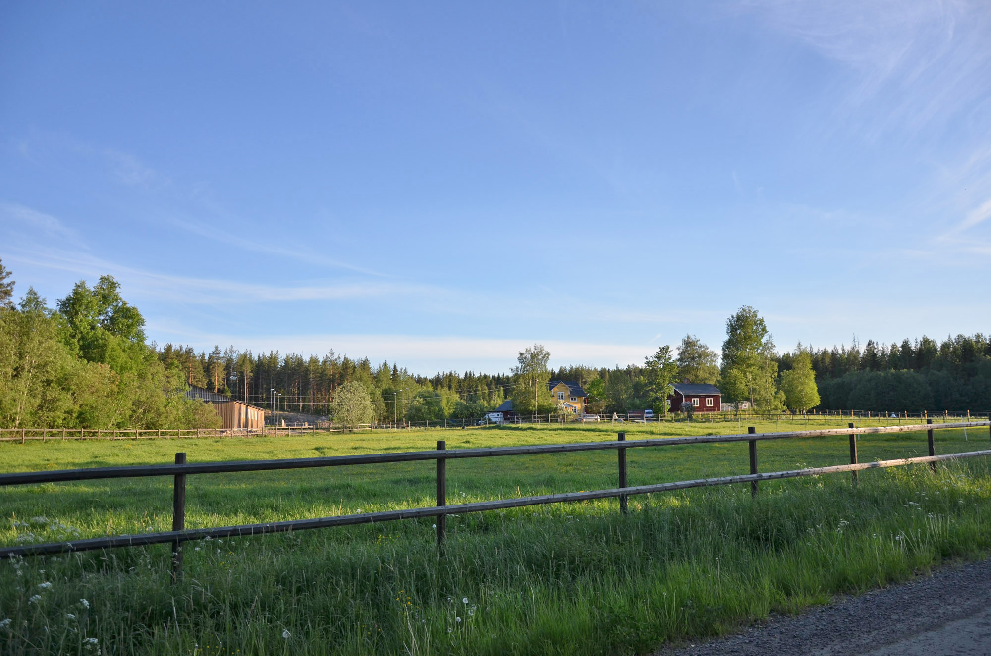 Röste.nu – Röstebilder – Logdans i Farmorsladan 2018