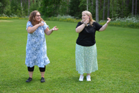 Röste.nu – Röstebilder – Midsommarfirande vid Dönjegården 2024