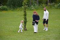 Röste.nu – Röstebilder – Midsommarfirande vid Dönjegården 2025