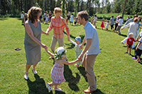 Röste.nu – Röstebilder – Midsommar i strålande sol 2007