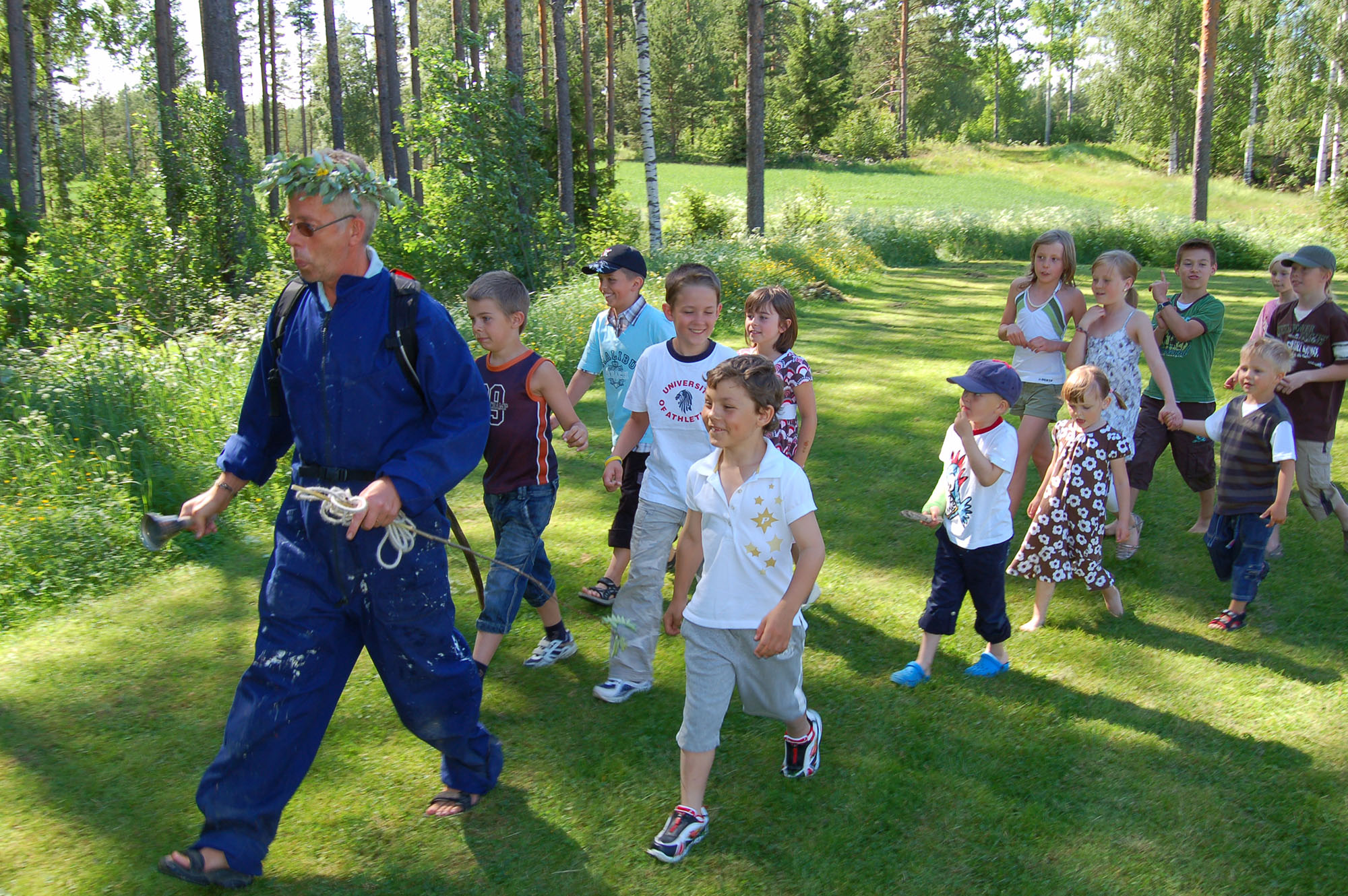 Röste.nu – Röstebilder – Midsommarfirande vid Dönjegården 2007