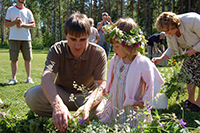 Röste.nu – Röstebilder – Midsommar i strålande sol 2007
