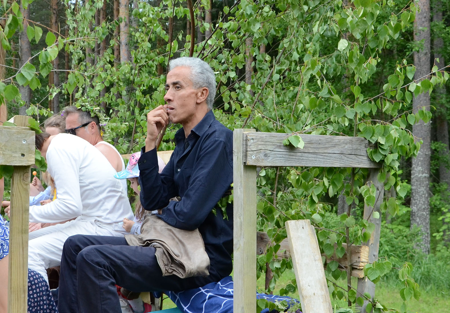 Röste.nu – Röstebilder – Midsommarfirande vid Dönjegården 2016