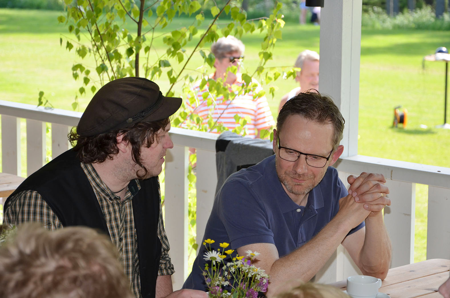 Röste.nu – Röstebilder – Midsommarfirande vid Dönjegården 2016