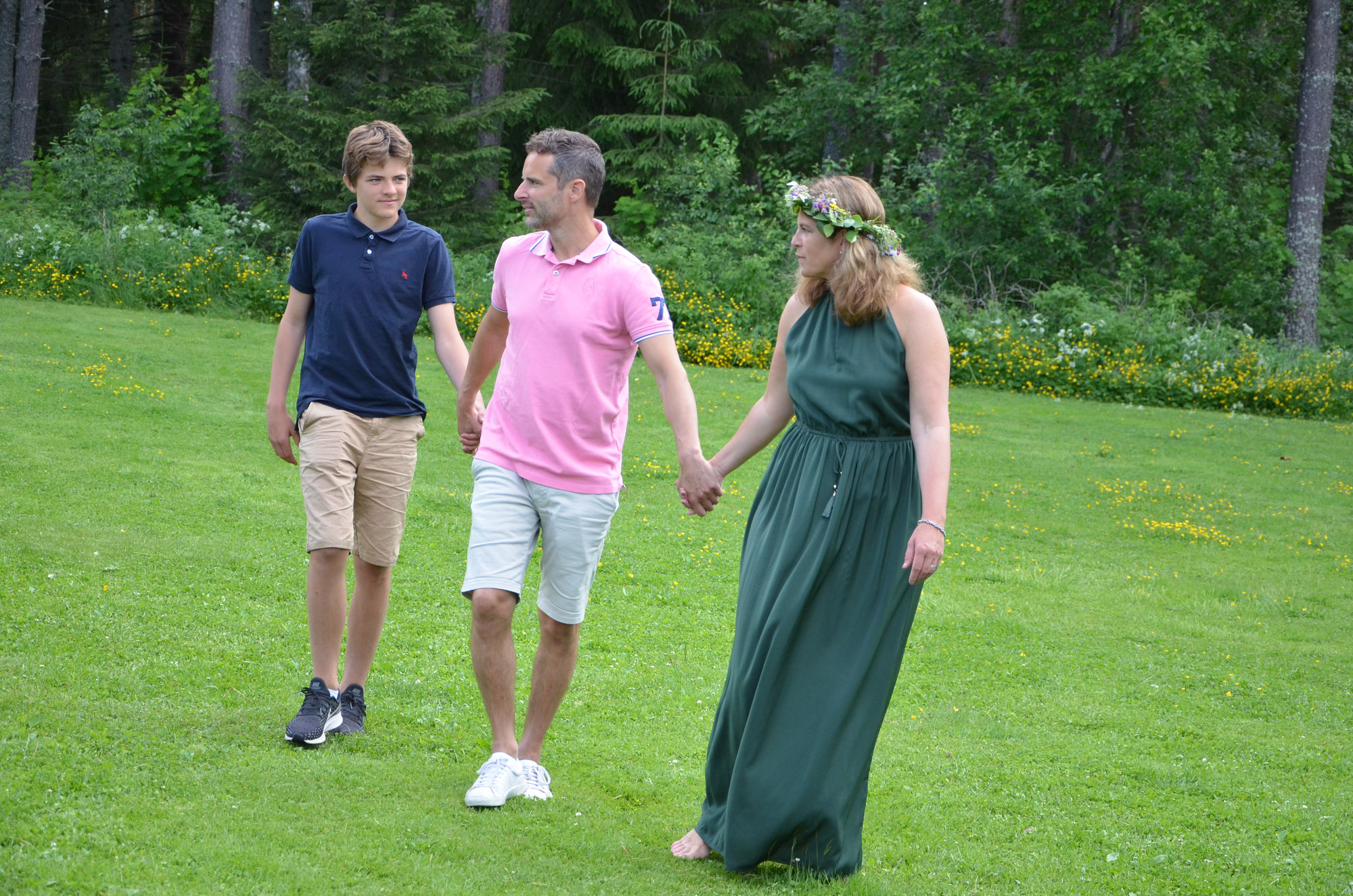 Röste.nu – Röstebilder – Midsommarfirande vid Dönjegården 2019