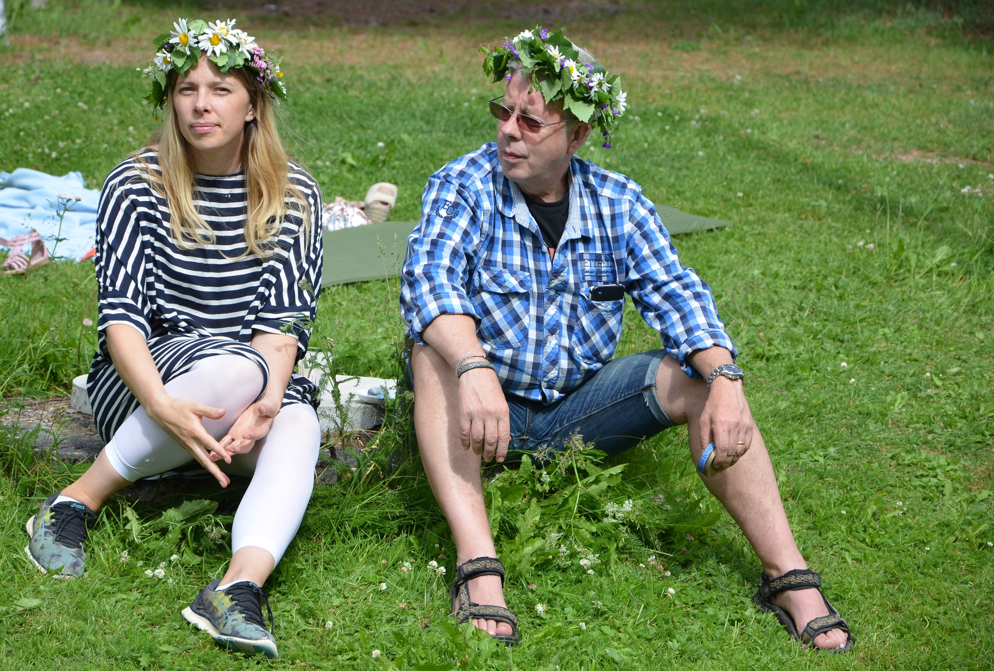 Röste.nu – Röstebilder – Midsommarfirande vid Dönjegården 2019